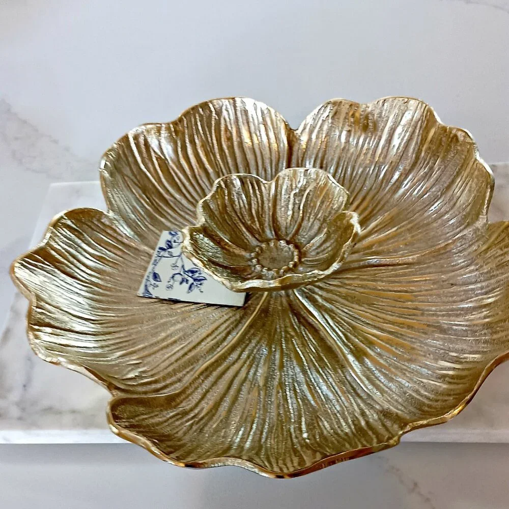 NEW! BEAUTIFUL GOLD FLOWER SERVING CHIP DIP BOWL